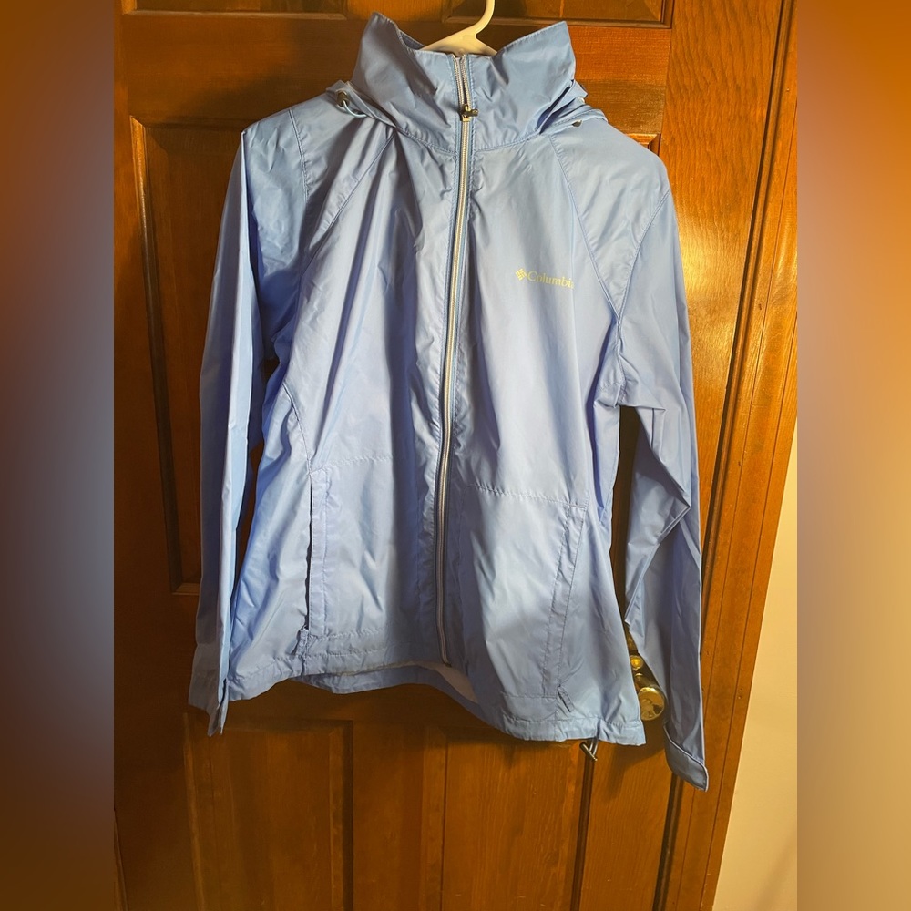 Women’s LARGE Light Blue Columbia Windbreaker